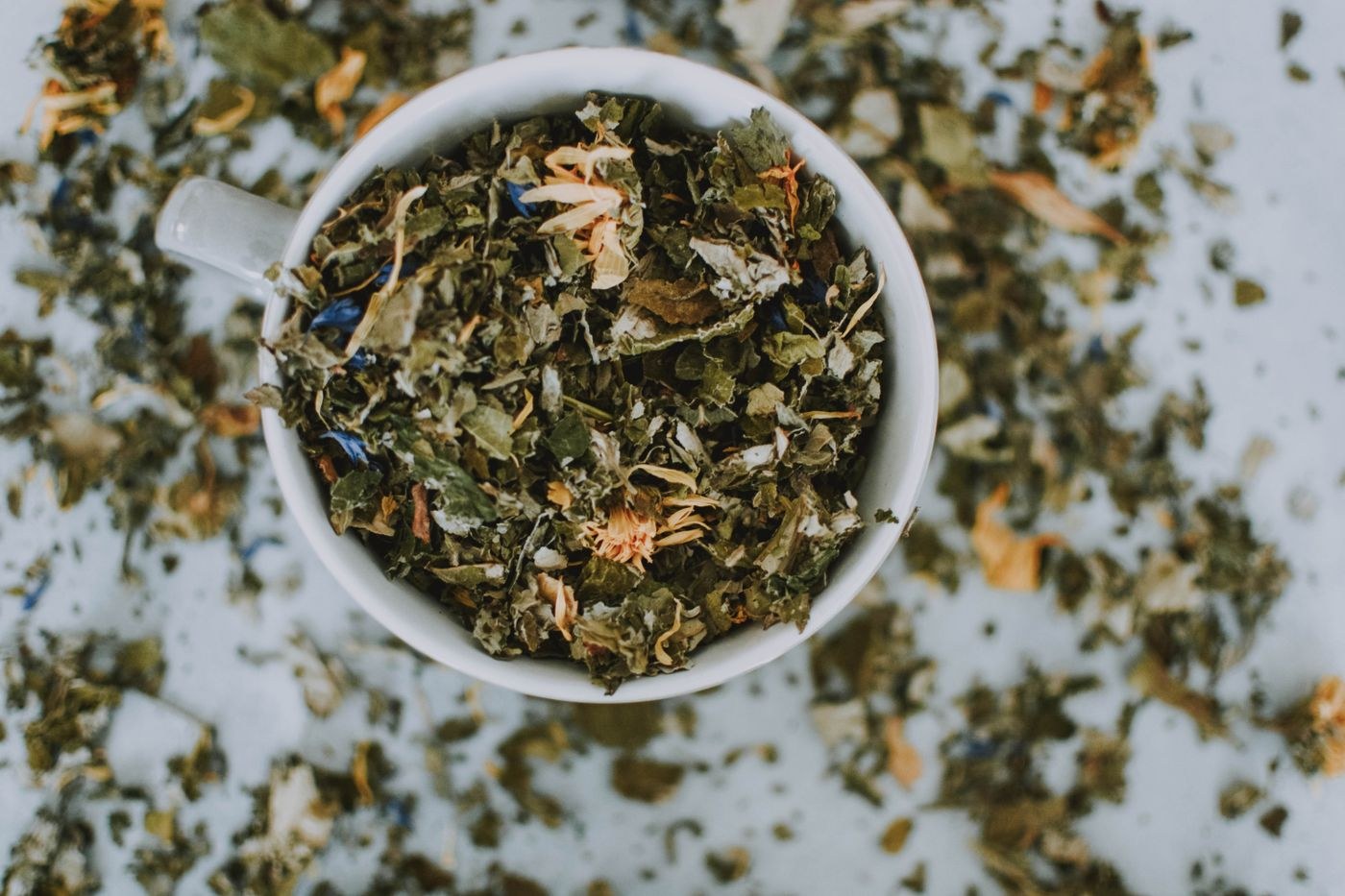 酒店下午茶：清茶與輕食（參考場景）